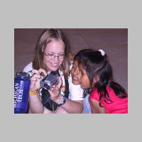 90_Sharing_photos.jpg