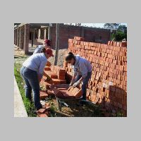 02_Moving_brick.jpg