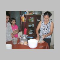 08_Bread_pudding_cooking_lessons_at_Nancys.jpg