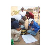 90_Exchanging_data_with_the_local_engineers.jpg
